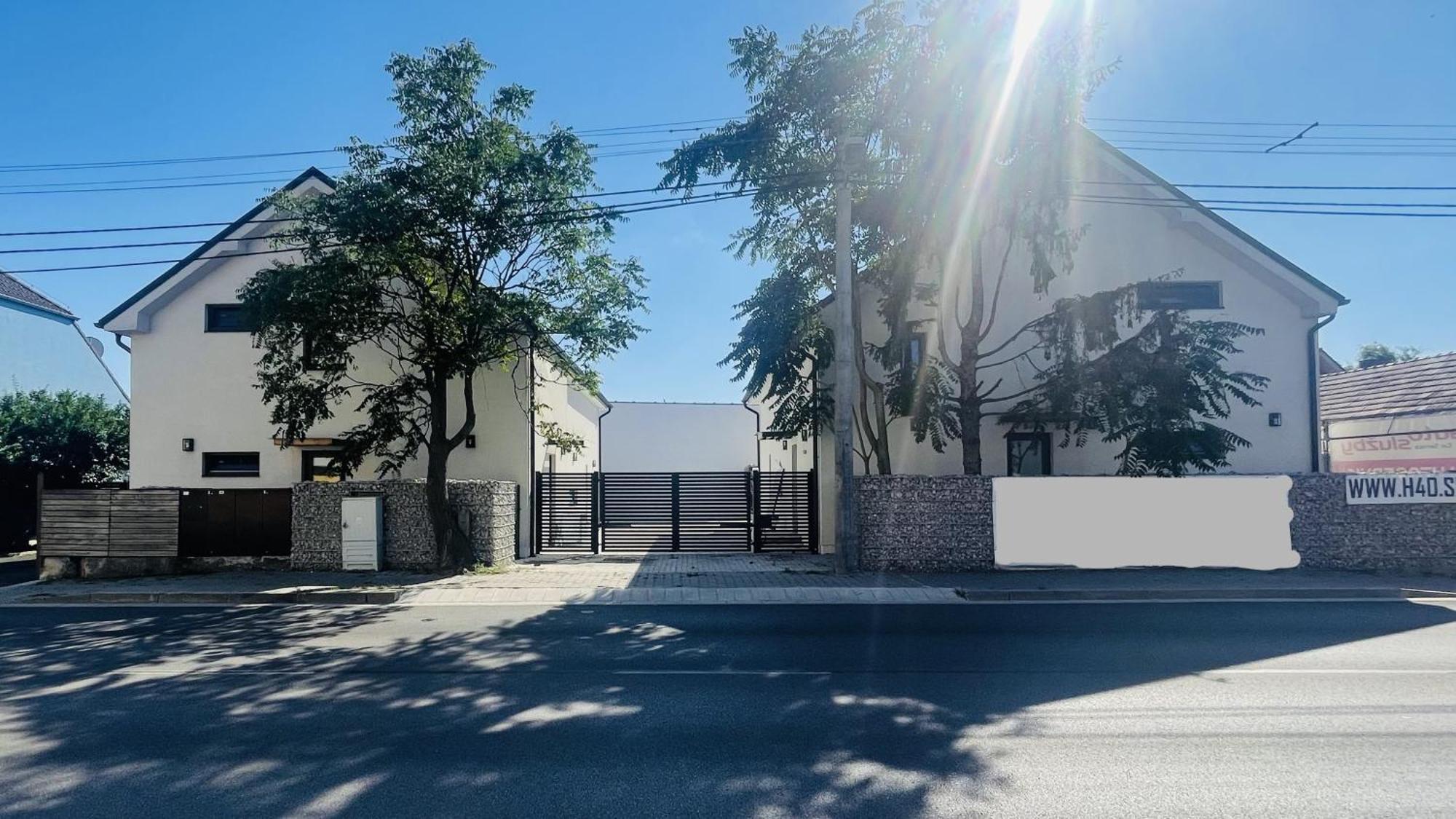 House Flow, 3 Room, Free 2 Parking Bratislava Exterior photo
